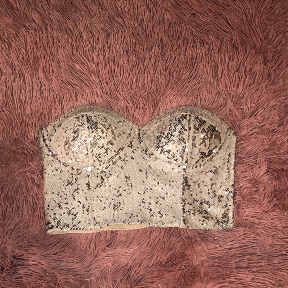 Sequence crop top